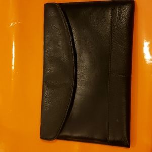Tangus leather pouch for small tablet, kindle
